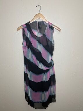 Gryphon Sleeveless Wave-Print Sheath Dress in Pink, Black, and Light Blue